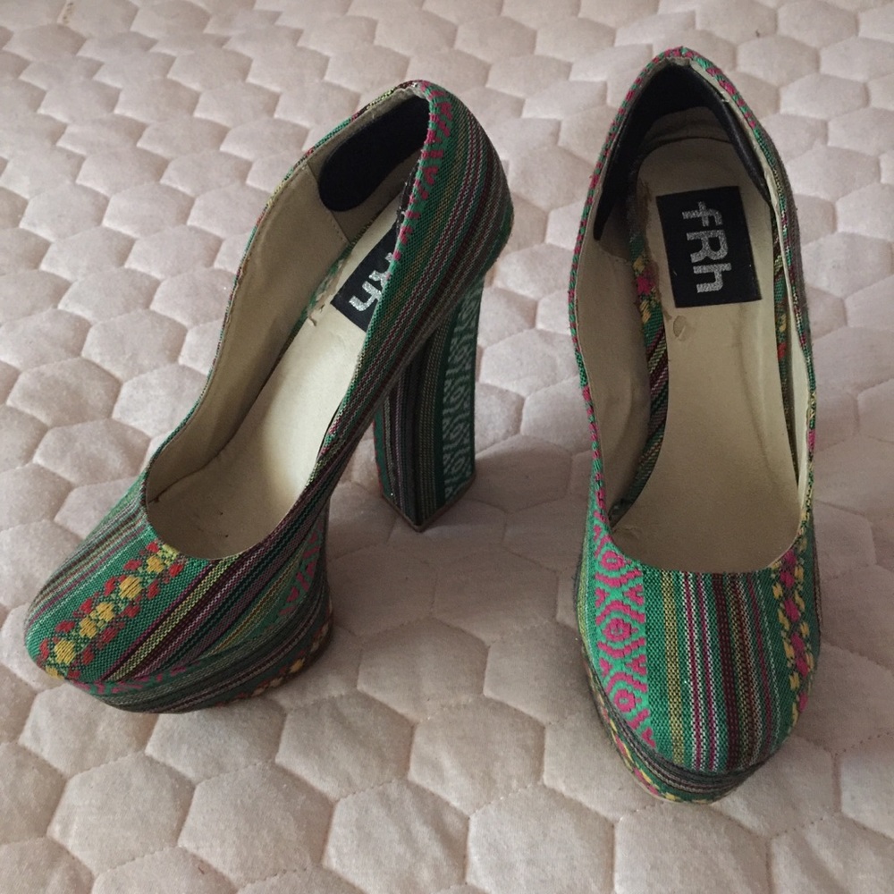 fRh size 7 (green with ankle padding)
